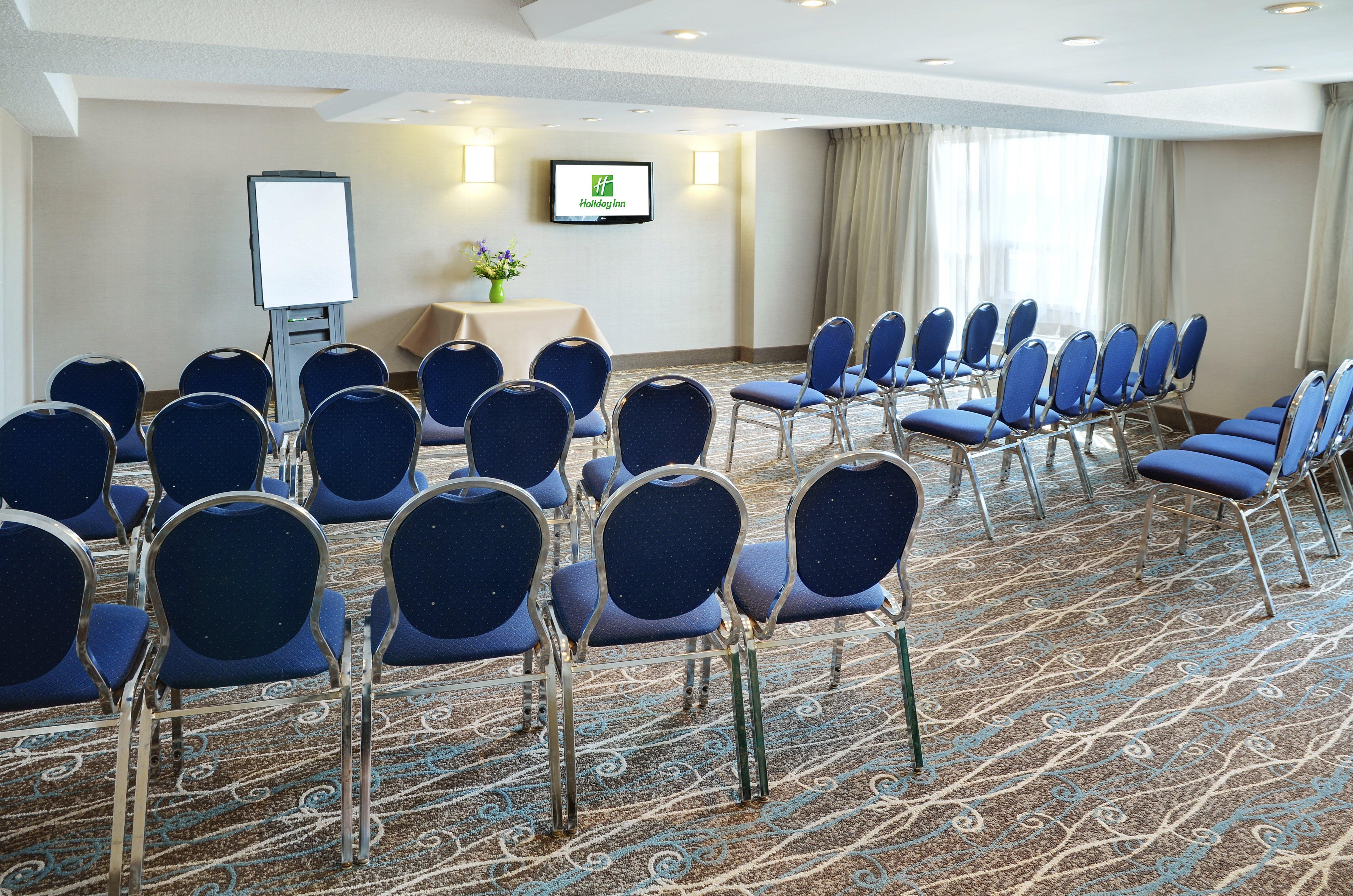 Holiday Inn Hotel & Suites London By Ihg Экстерьер фото
